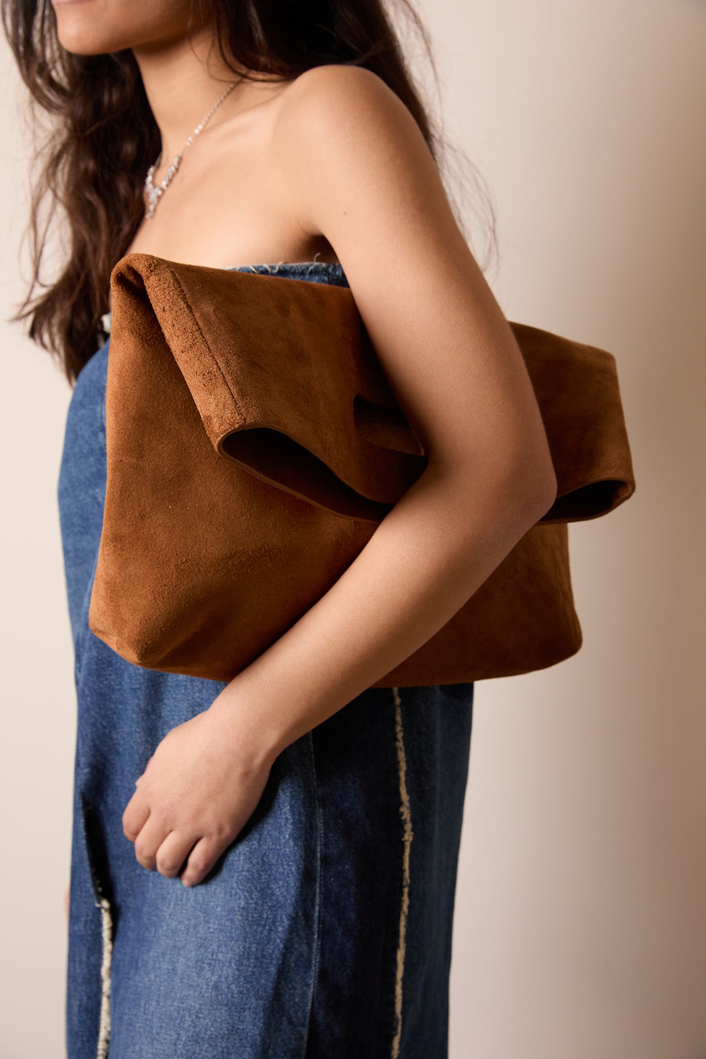 Date Brown Noon ن Bag