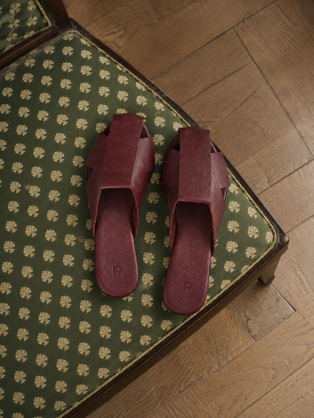 Dane - Burgundy