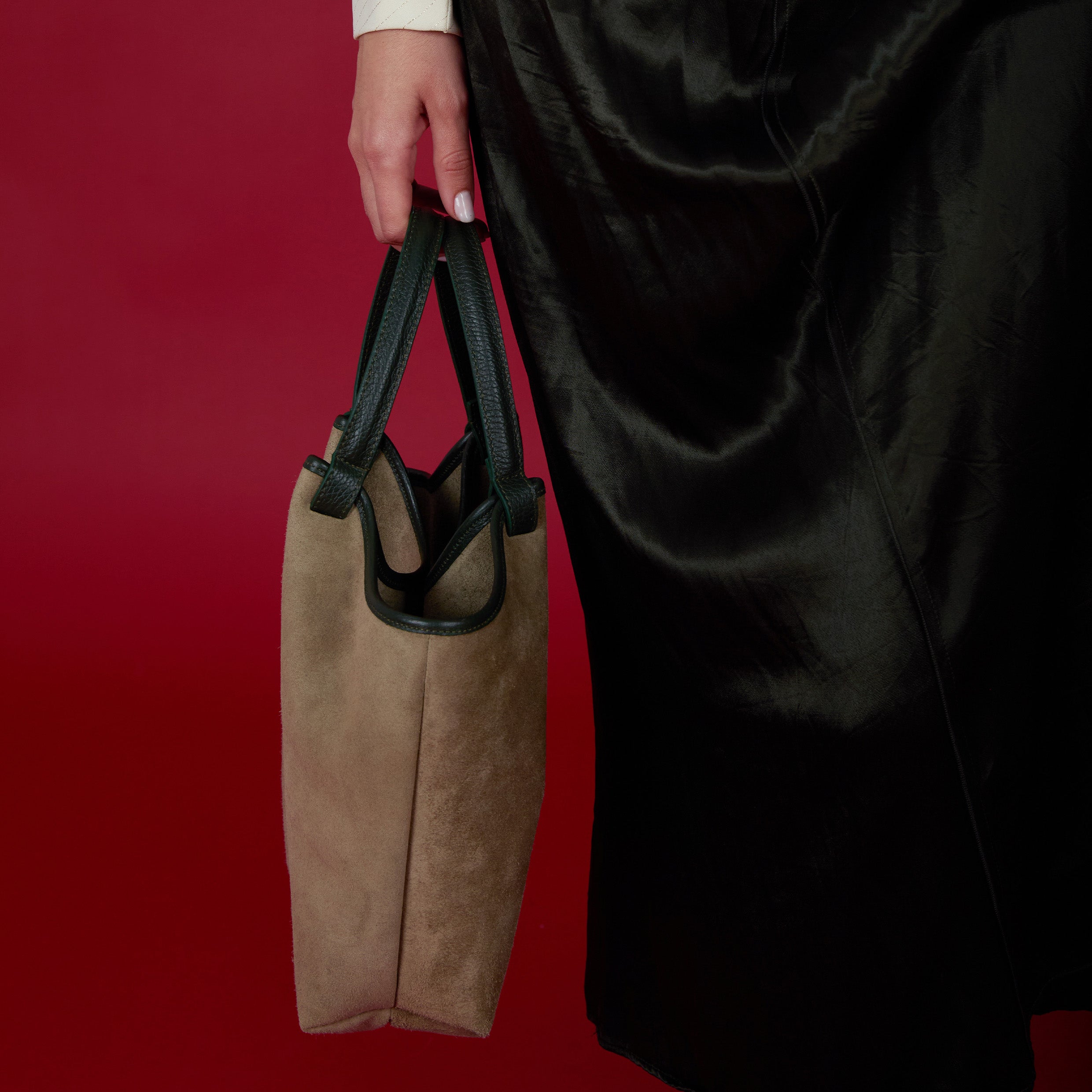 Sahra Tote – Olive Suede