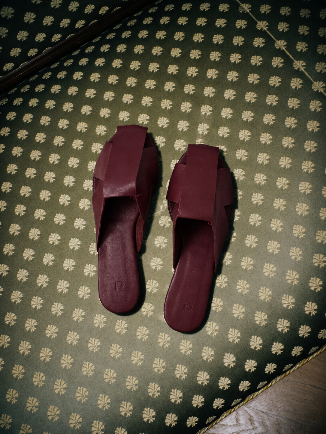 Dane - Burgundy