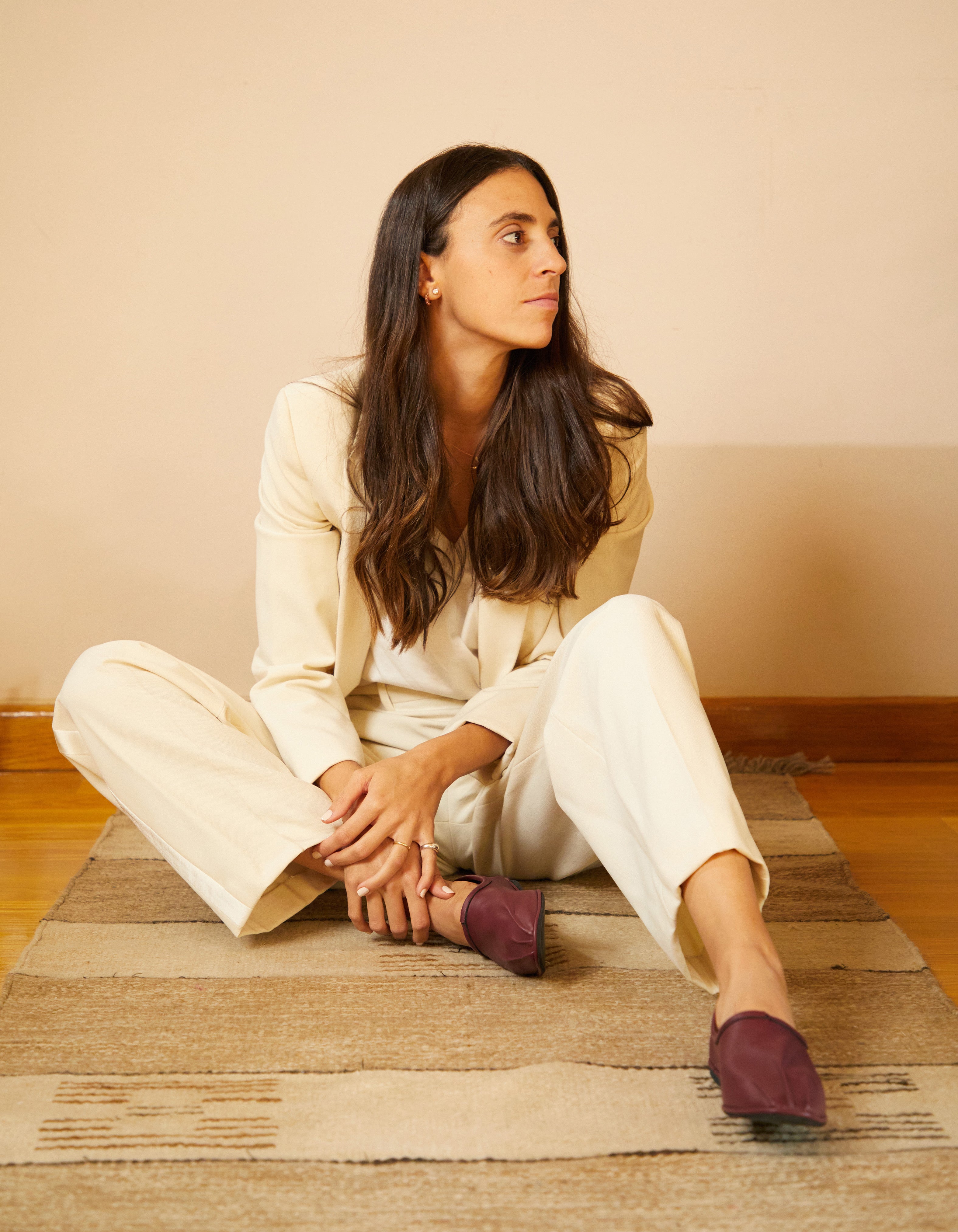 Layain - Burgundy Date