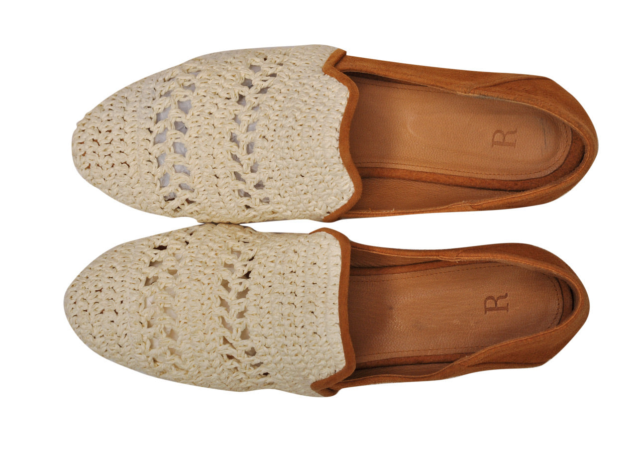 Raffia slip on & off